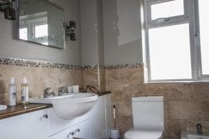 Bay Horse House Image 2