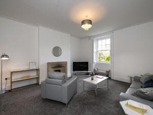 The Garden Apartment Image 1