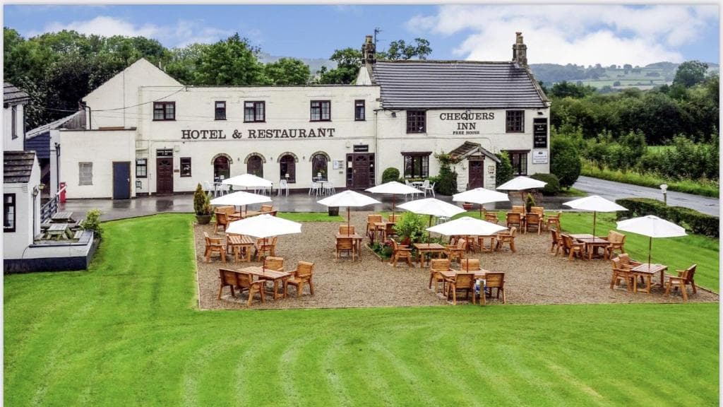 Chequers Inn Image 1
