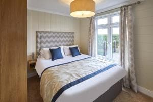 Host & Stay - The Moorings Image 1