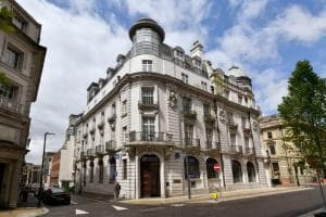 Modern studio apartment in Leeds City Centre (LS1) Image 3