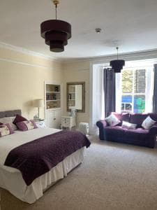 Crown Hotel Image 2