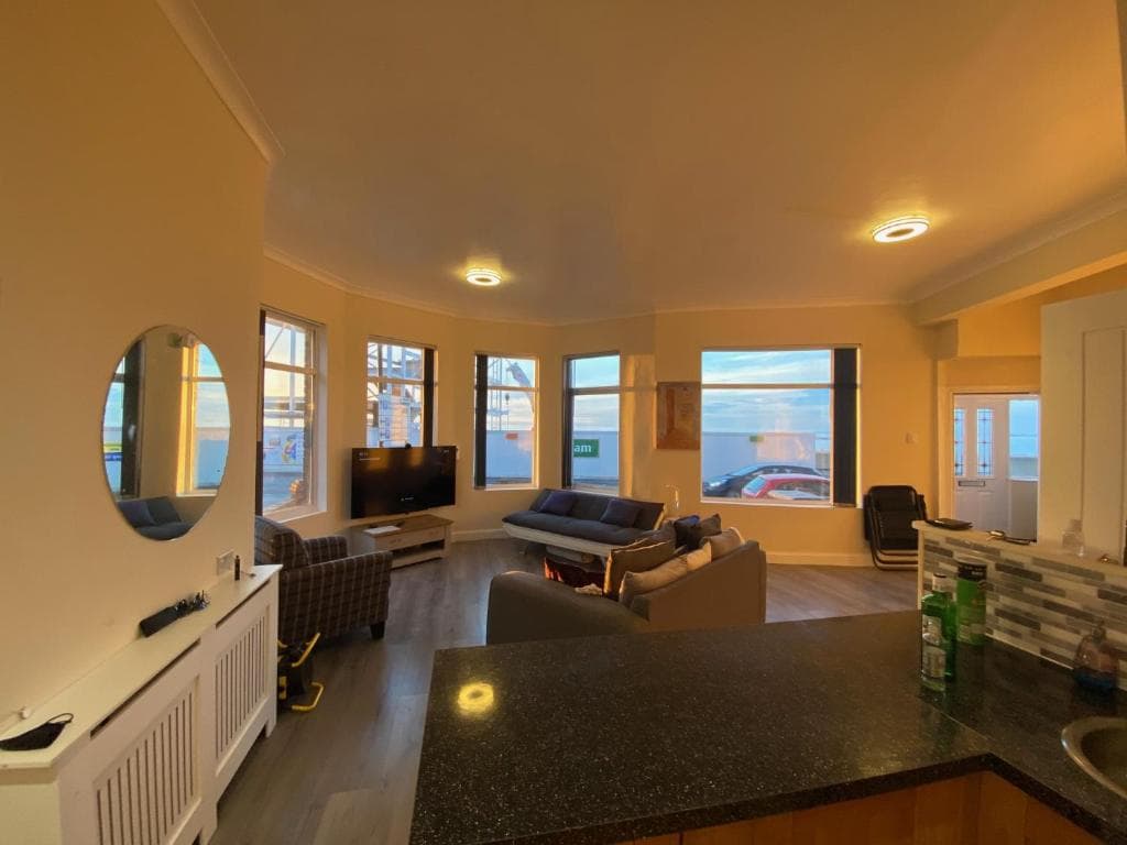 Sea View Apartments Redcar Image 1