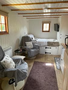 Shepherds Hut, West Ayton, Scarborough Image 1