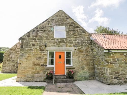 Plum Cottage Image 2