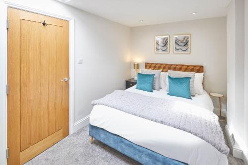 Host & Stay - The Milton Image 2