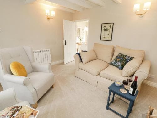 Lily Cottage Image 1