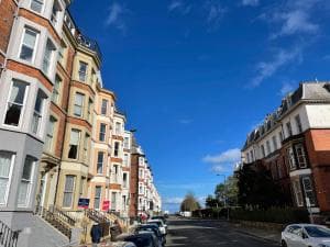 Stylish apartment with free parking, lift & views Image 3