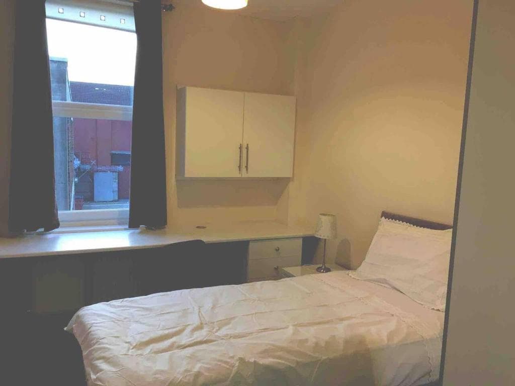 Impeccable Apartments at the heart of Stockton Image 2