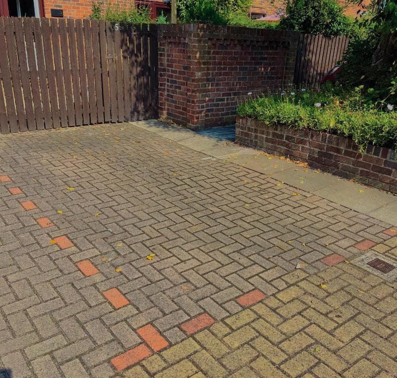 5 Lockside *Free private parking* *City centre* Image 2