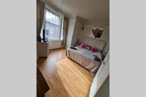 Ellen Avenue Image 2