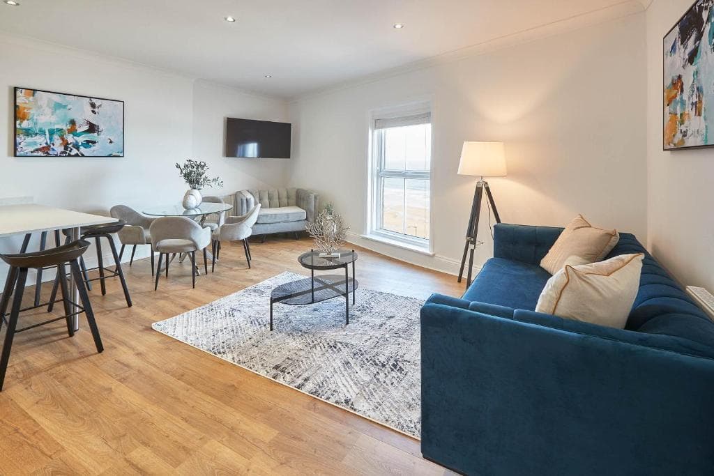 Host & Stay - 39 Marine Parade Image 3