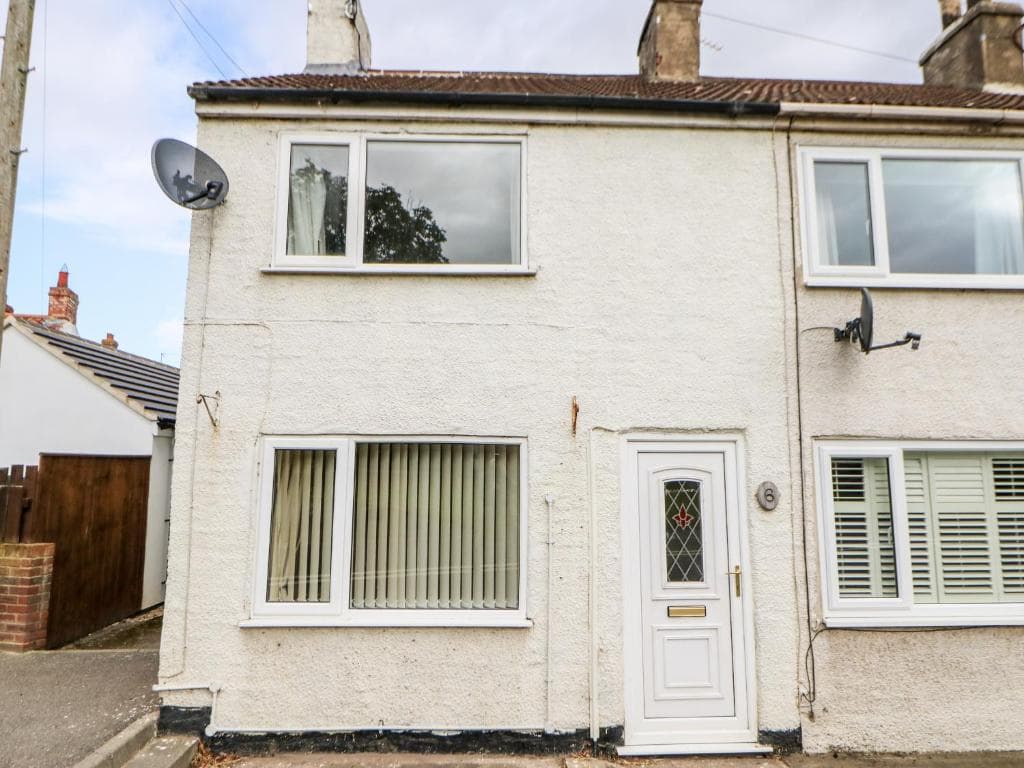 Jigsaw Cottage Image 1