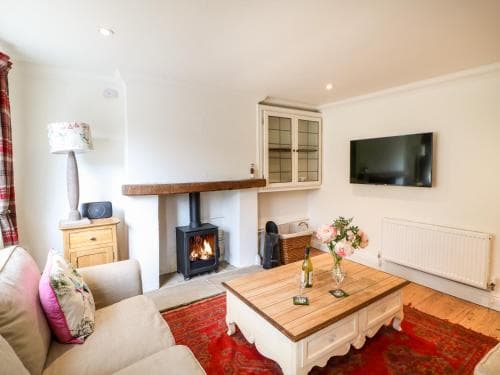 Jigsaw Cottage Image 2