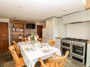 Jigsaw Cottage Image 3