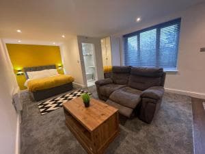 Woodroyd apartments Image 1