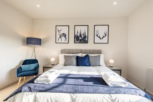 Cosy, Exclusive, Sheffield House near Peak District Image 2