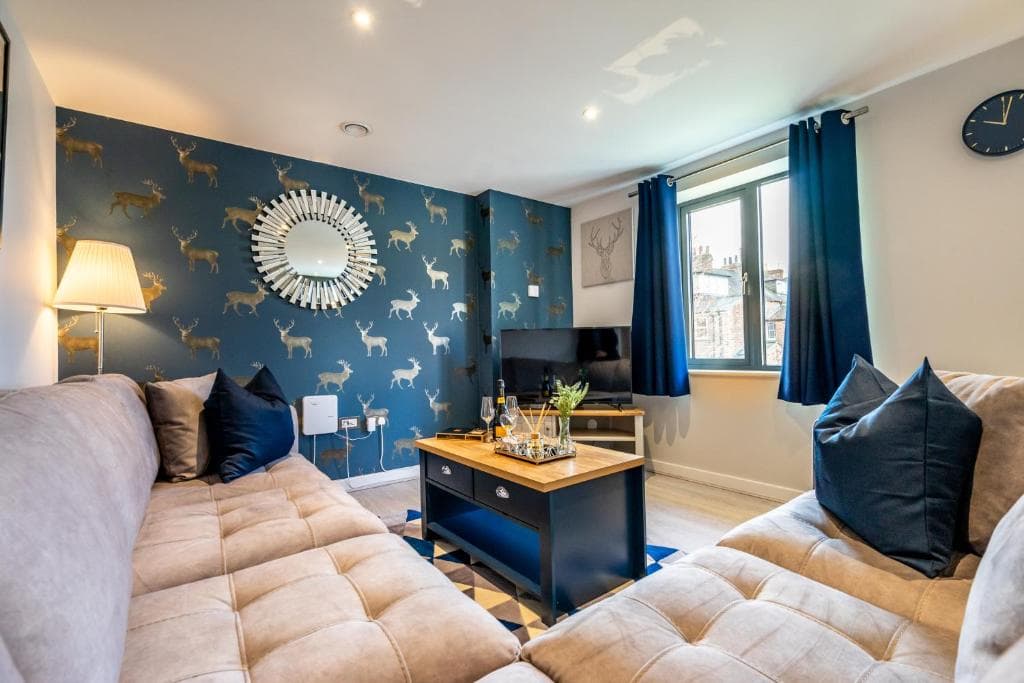 12 St. John's Mews Image 3