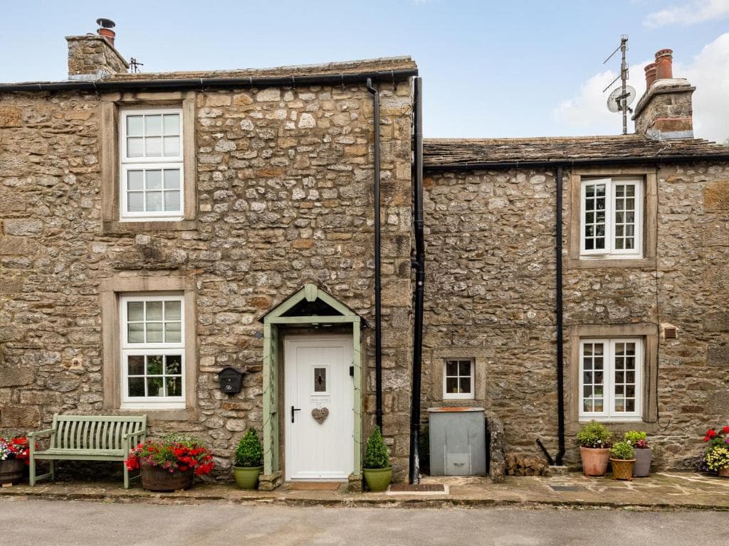 Pemba Cottage Image 1