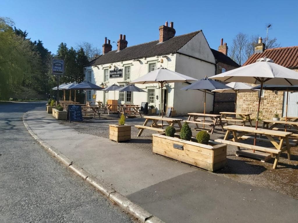 The Masons Arms Image 2