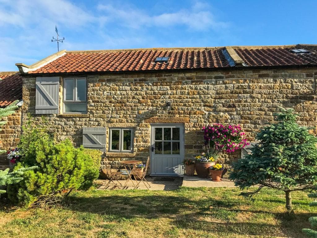 Honey Bee Cottage, Scarborough Image 3