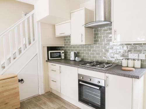 Wesley Cottage, Keighley Image 3