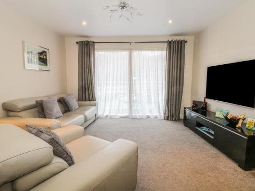 Scarborough Apartments - Two Bed (2), Scarborough Image 5
