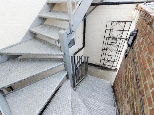 53A Hampton Road Image 2