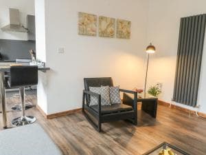 Apartment 2 Image 2