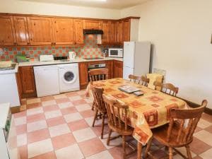 Bay View Cottage Image 3