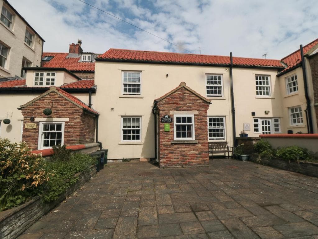 Pegasus Cottage Image 1