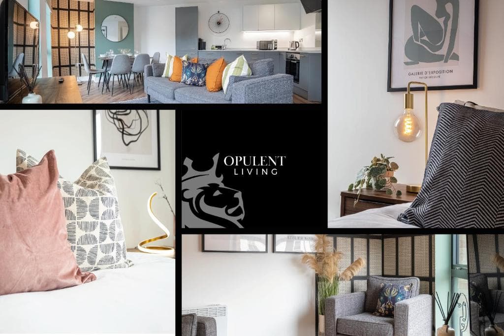 Luxe 3BR Great Central Apartment City View Near Sheffield Image 1