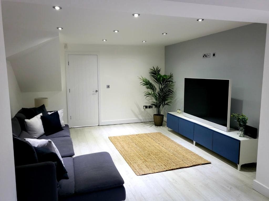 Luxurious 2 bed house (sleeps 4) Close to Leeds City Centre Image 2