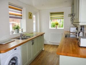 Pebble Cottage Image 3