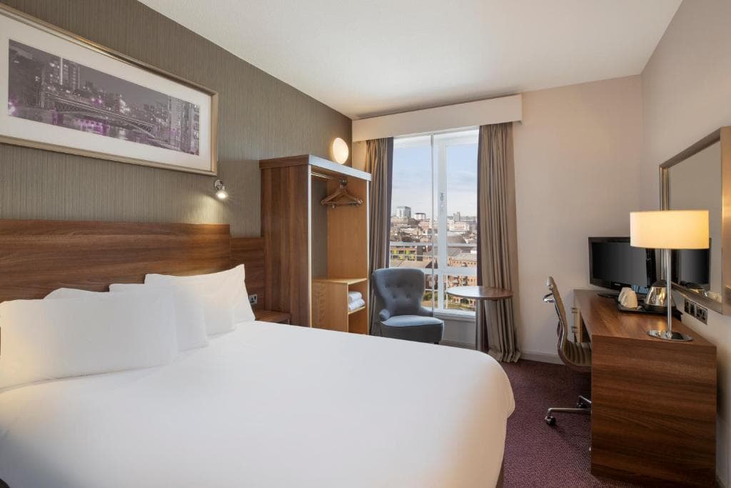 Jurys Inn Leeds Image 1