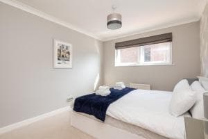 Pass the Keys Modern, Smart and Central located on Coppergate Walk Image 2