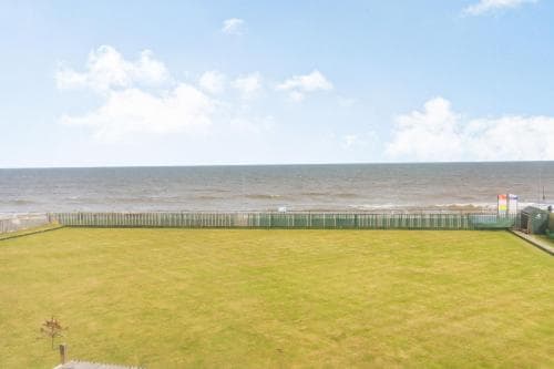 Beachside Apartment Image 3
