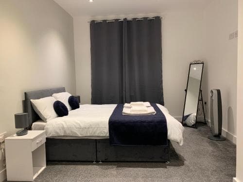 Modern Serviced Apartment - Near City Centre Image 3