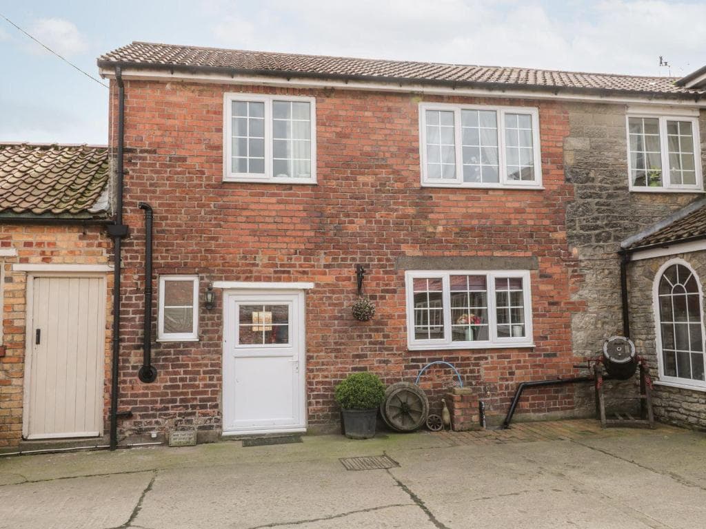 Woodlands Cottage Image 2
