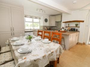 Youlton Lodge Image 2