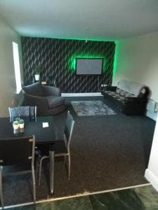Great value 2 bedroom Appartment - Spacious Image 1