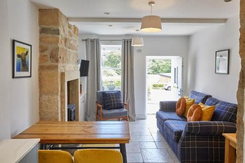 Host & Stay - Old Stone Cottage Image 3