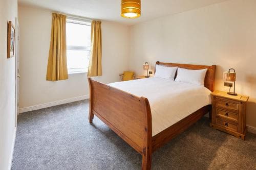 Host & Stay - Ground Floor, The Old Vicarage Image 3