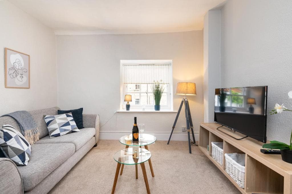 Pass the Keys The Nest, 1 bed flat in the heart of Helmsley Image 1