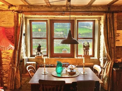 The Writers Cottage - Intriguing & Romantic Image 3