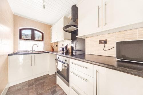 Central Leeds, Call Lane - Wonderful 2-bedroom,Pet friendly, in the City Centre Image 3