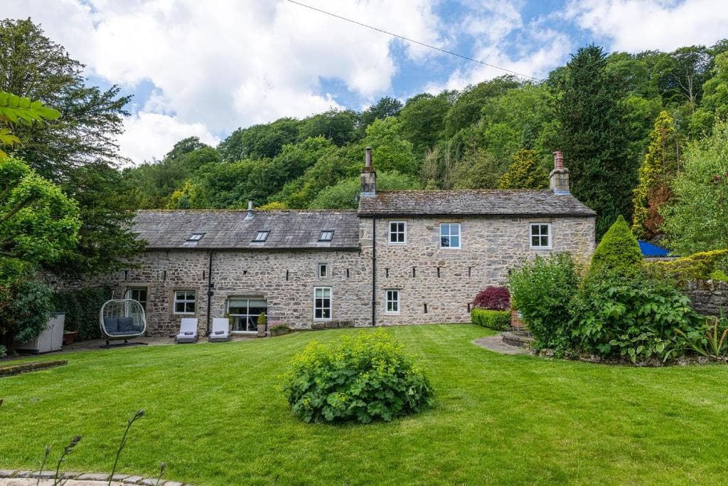Carrholme Cottage Image 1
