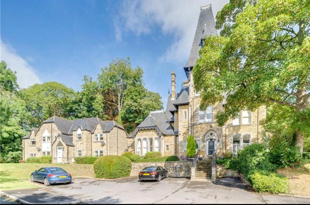 Excellent 1 bedroom apartment in Far Headingley Image 1