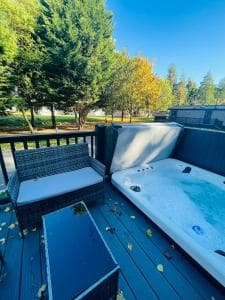 Blossom Lodge with Hot Tub Image 2