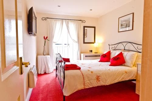 Watermark Apartments Image 3